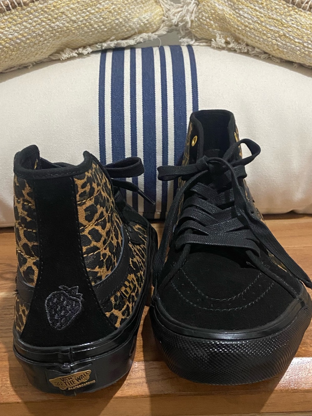 Vans High Top Sneakers Black with Leopard Print
